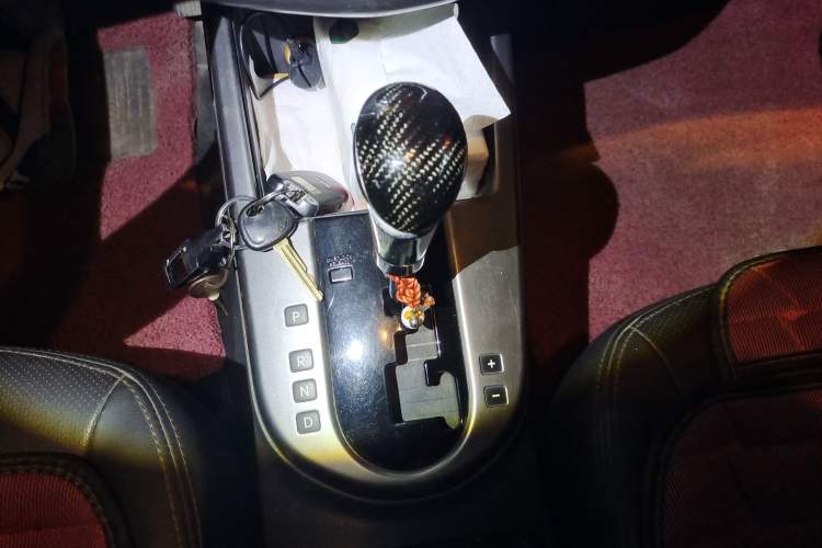 Used Kia Forte 2009 1.6L AT Premium Gear Lever