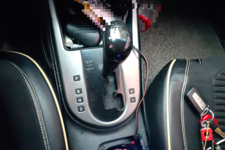Used Kia Forte 2009 1.6L AT GLS Gear Lever