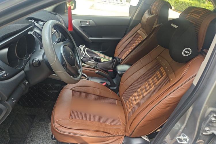 Used Kia Forte 2009 1.6L AT Premium Left Front Seat