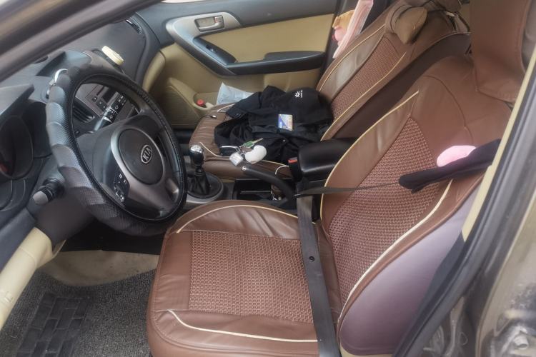 Used Kia Forte 2009 1.6L MT GL Left Front Seat