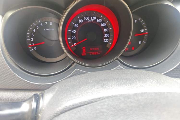 Used Kia Forte 2009 1.6L AT Premium Odometer Close Up