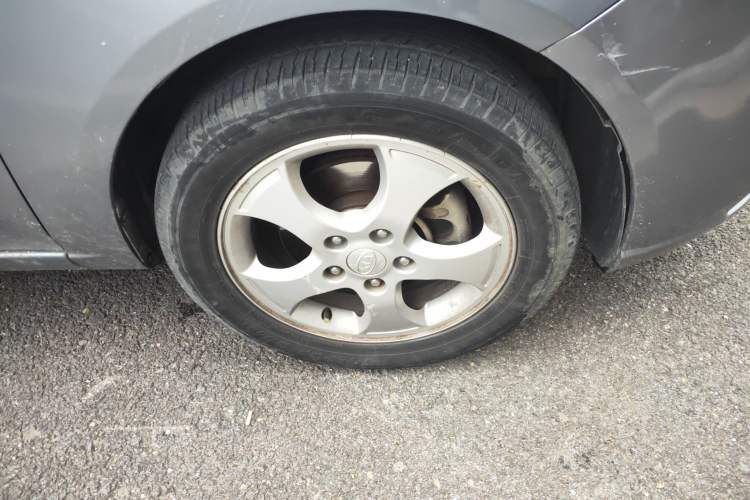 Used Kia Forte 2009 1.6L AT GLS Right Front Wheel Hub