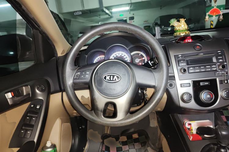 Used Kia Forte 2009 1.6L MT GL Steering Wheel