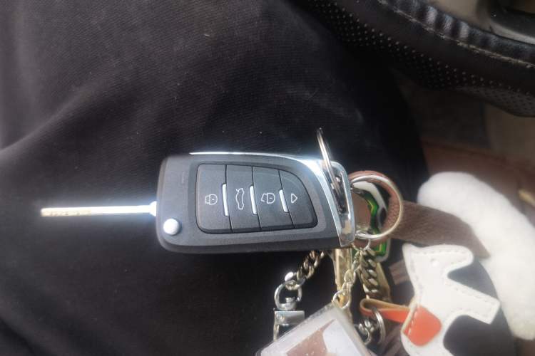 Used Kia Forte 2009 1.6L MT GL Vehicle Key