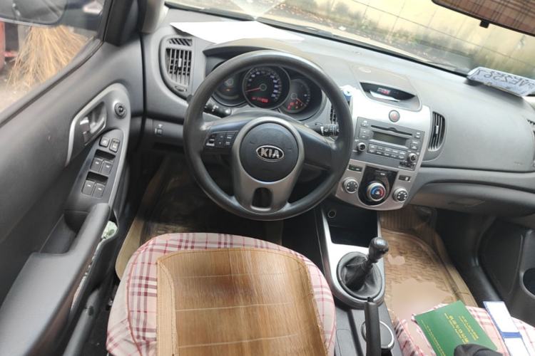 Used Kia Forte 2009 1.6L MT GL Steering Wheel