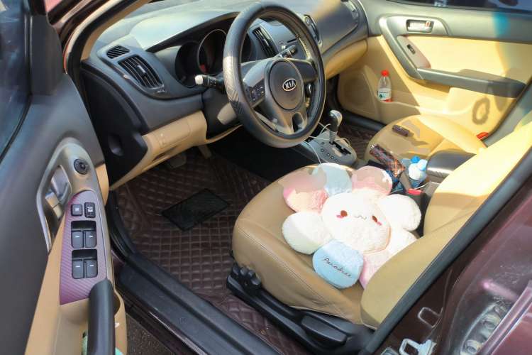 Used Kia Forte 2009 1.6L AT Premium Driver Seat
