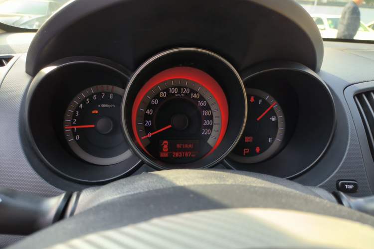 Used Kia Forte 2009 1.6L AT Premium Instrument Cluster