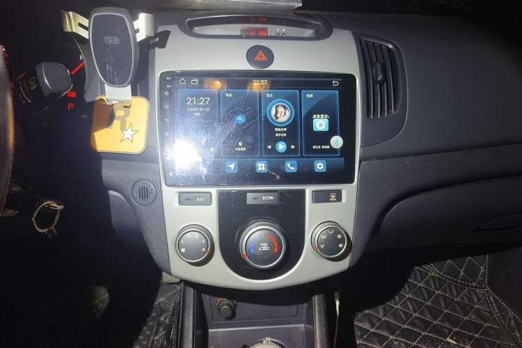 Used Kia Forte 2009 1.6L AT GLS Audio And AC Panel