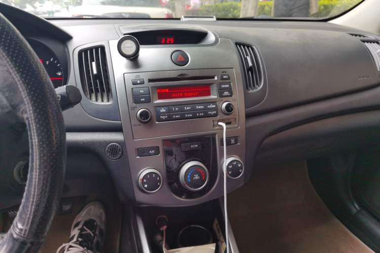 Used Kia Forte 2009 1.6L MT GLS Audio And AC Panel