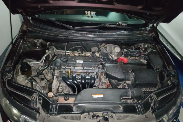 Used Kia Forte 2009 1.6L AT GL Engine Bay