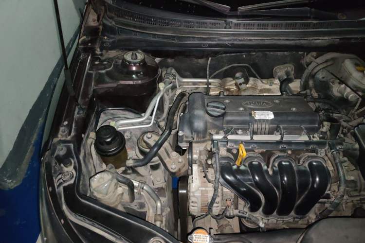 Used Kia Forte 2009 1.6L AT GL Engine Bay Right