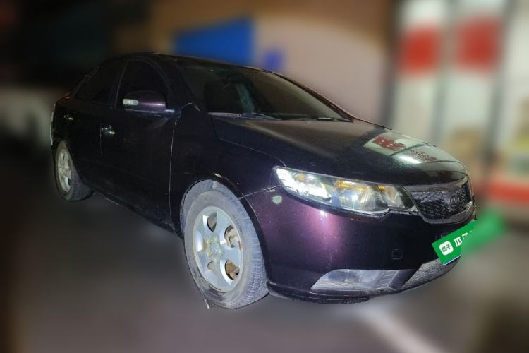 Used Kia Forte 2009 1.6L AT GLS Front Right 45 Deg