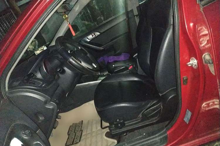 Used Kia Forte 2009 1.6L AT Premium Left Front Seat