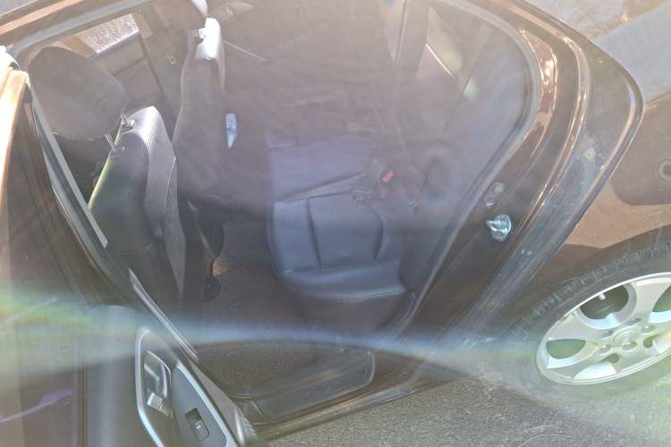 Used Kia Forte 2009 1.6L AT GLS Left Rear Seat