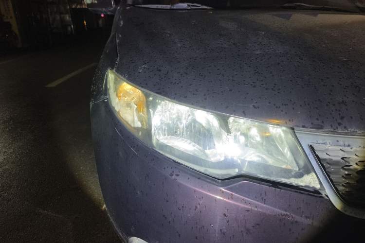 Used Kia Forte 2009 1.6L AT GLS Right Front Headlight