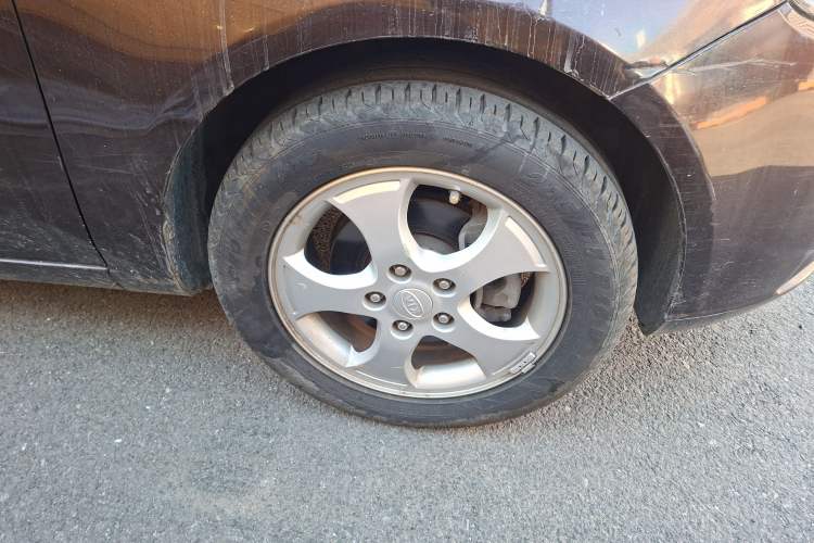 Used Kia Forte 2009 1.6L AT GLS Right Front Wheel Hub