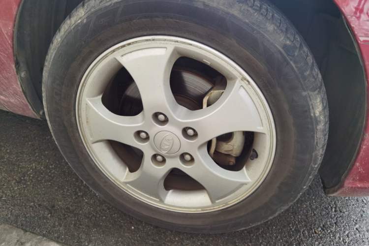 Used Kia Forte 2009 1.6L MT GLS Right Front Wheel Hub