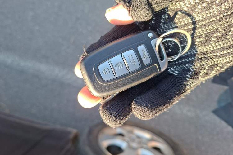 Used Kia Forte 2009 1.6L AT GLS Vehicle Key