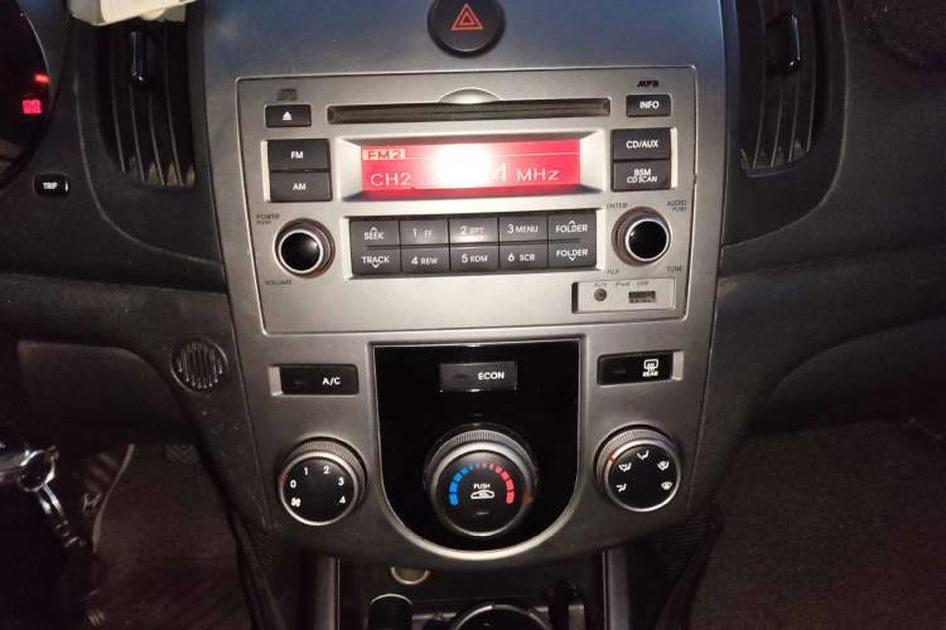 Used Kia Forte 2009 1.6L MT GLS Audio And AC Panel