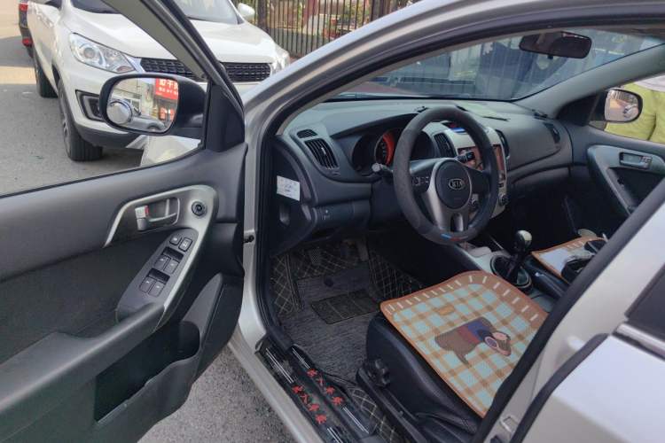 Used Kia Forte 2009 1.6L MT GLS Driver Seat