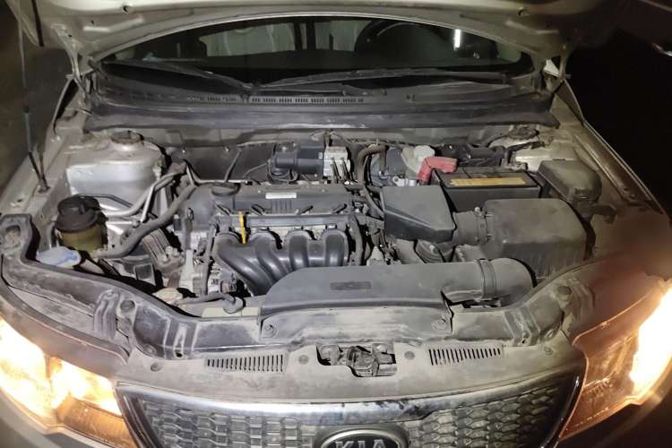 Used Kia Forte 2009 1.6L MT GL Engine Bay