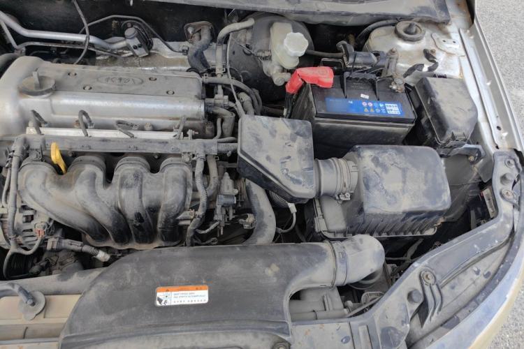 Used Kia Forte 2009 1.6L MT GLS Engine Bay Left