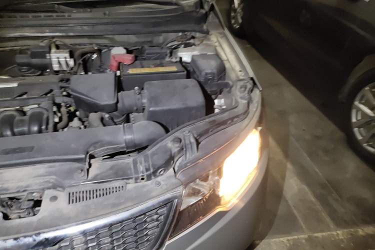 Used Kia Forte 2009 1.6L MT GL Engine Bay Left