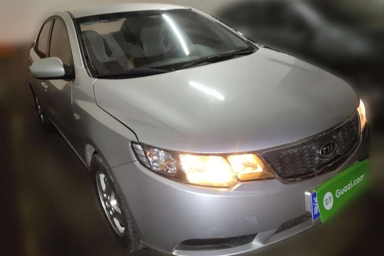Used Kia Forte 2009 1.6L MT GL Front Right 45 Deg