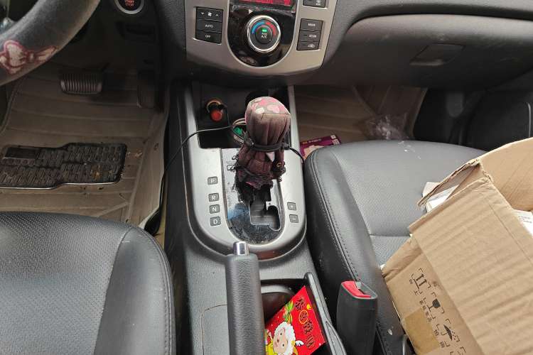 Used Kia Forte 2009 1.6L AT GL Gear Lever