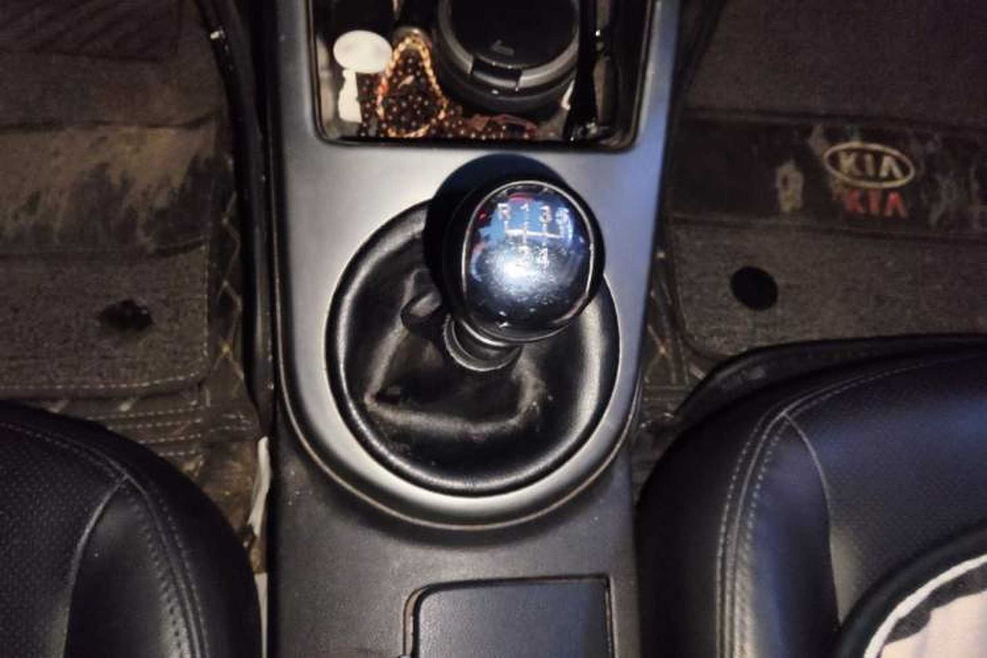 Used Kia Forte 2009 1.6L MT GLS Gear Lever