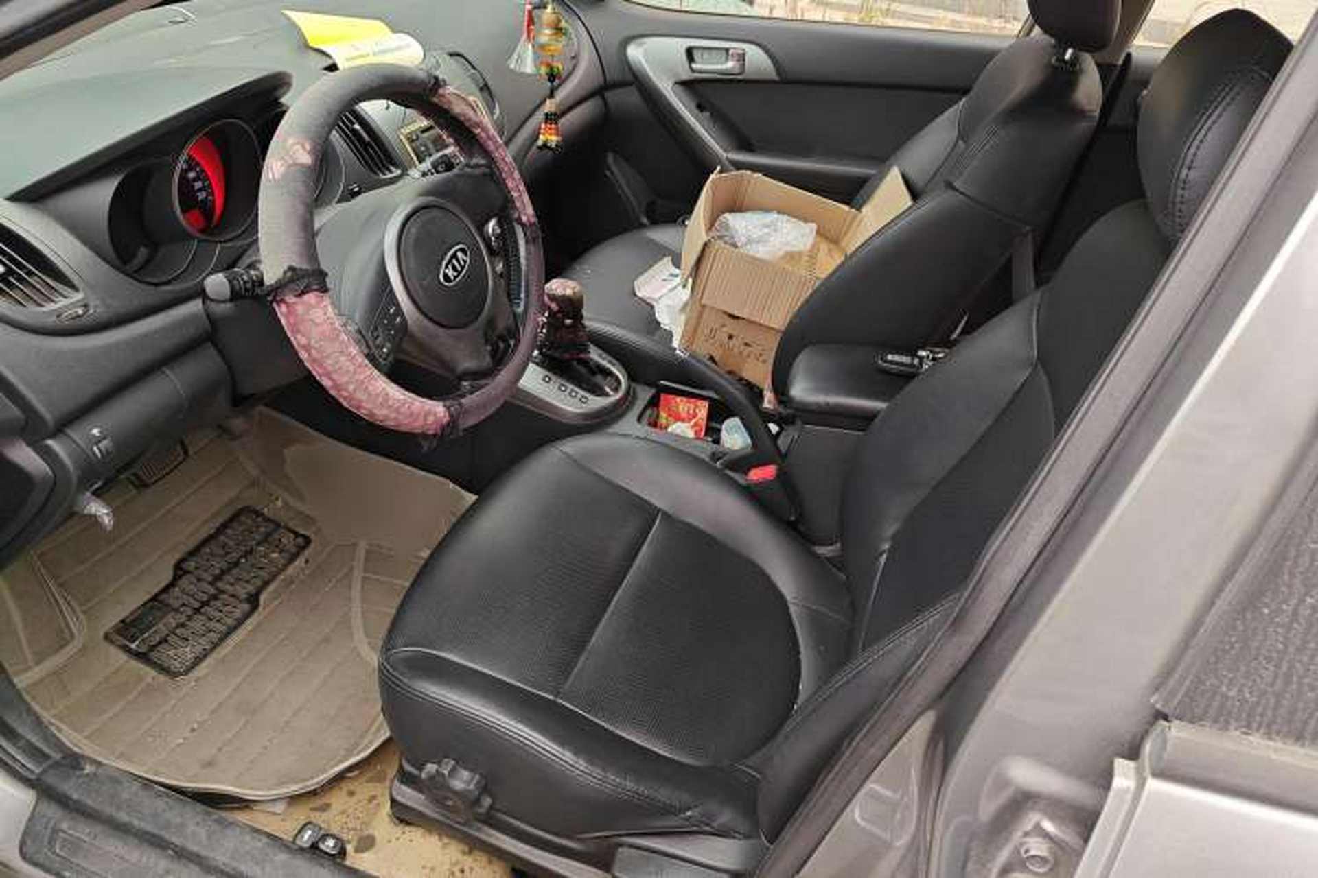 Used Kia Forte 2009 1.6L AT GL Left Front Seat