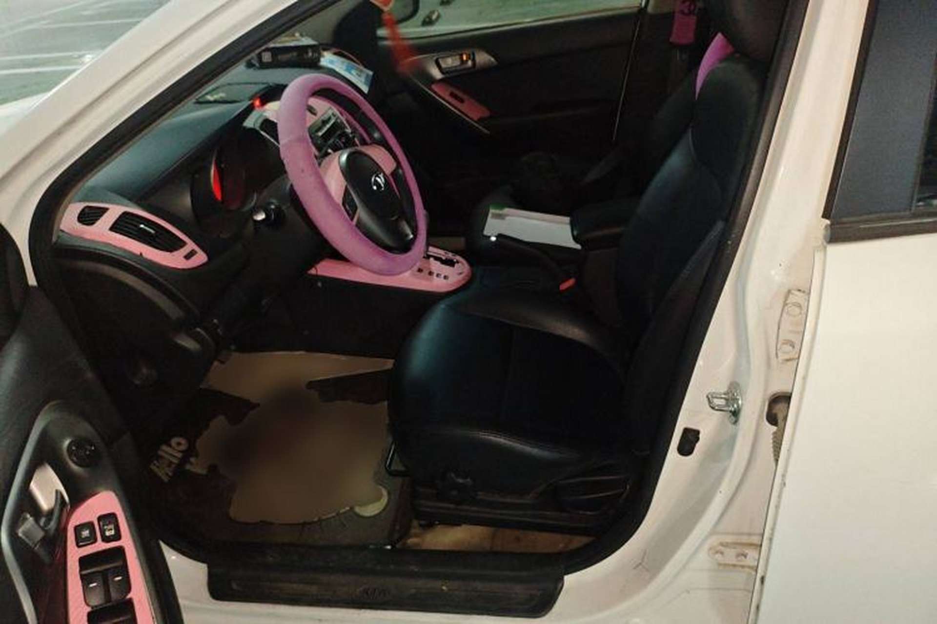 Used Kia Forte 2009 1.6L AT GLS Left Front Seat