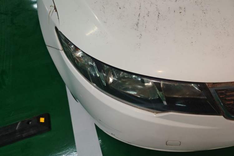 Used Kia Forte 2009 1.6L AT GLS Right Front Headlight