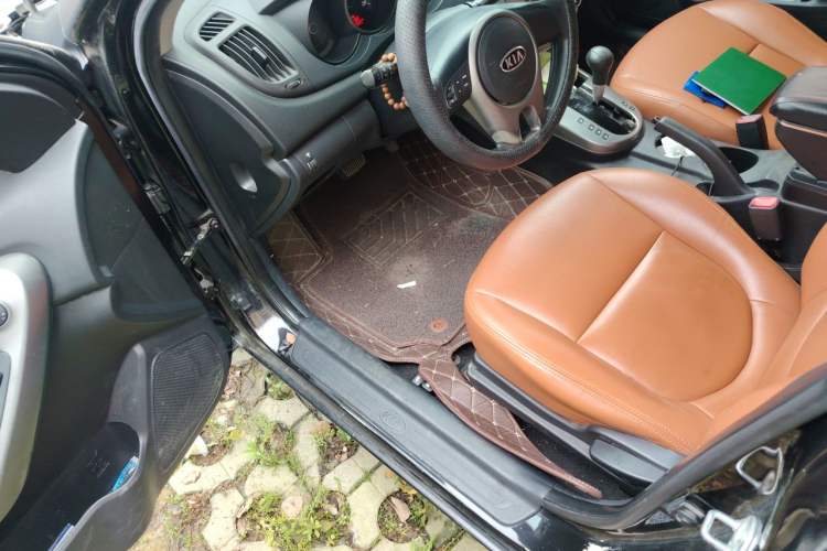 Used Kia Forte 2011 1.6L AT GL Driver Seat