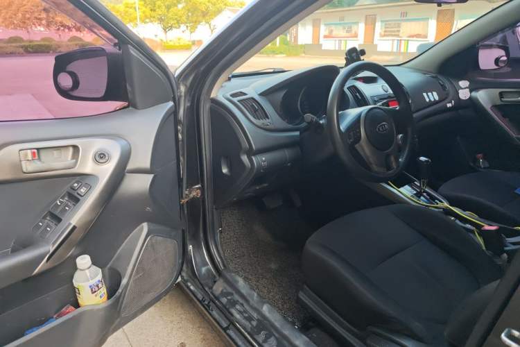 Used Kia Forte 2011 1.6L AT GL Driver Seat