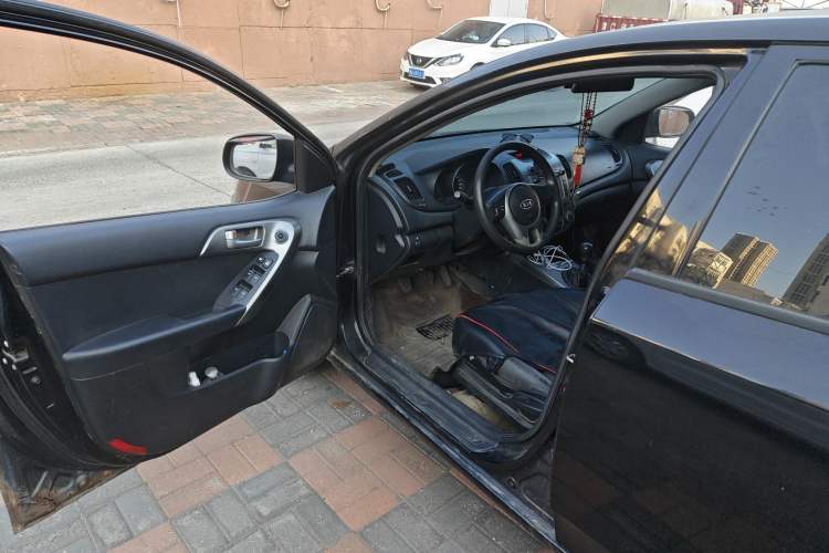 Used Kia Forte 2011 1.6L MT GL Driver Seat