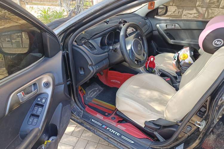 Used Kia Forte 2011 1.6L MT GL Driver Seat
