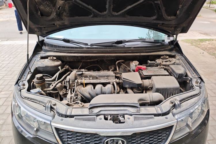 Used Kia Forte 2011 1.6L MT GL Engine Bay