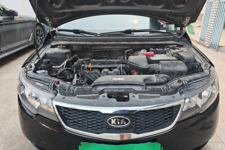 Used Kia Forte 2011 1.6L AT GL Engine Bay