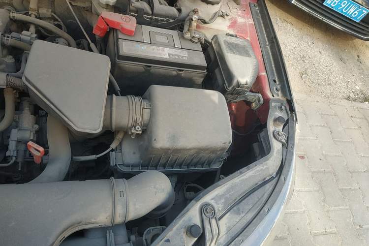 Used Kia Forte 2011 1.6L AT GL Engine Bay Left