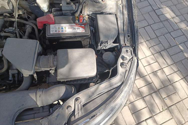 Used Kia Forte 2011 1.6L MT GL Engine Bay Left
