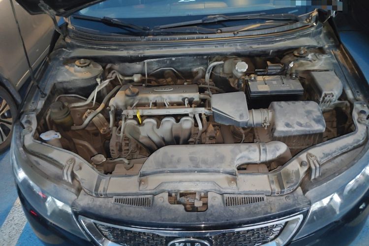 Used Kia Forte 2011 1.6L MT GLS Engine Bay