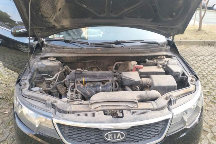 Used Kia Forte 2011 1.6L MT GL Engine Bay