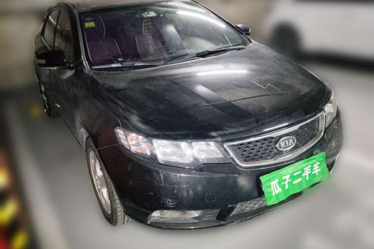Used Kia Forte 2011 1.6L MT GLS Front Right 45 Deg