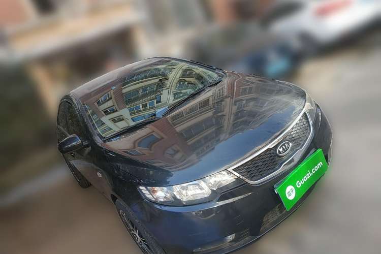 Used Kia Forte 2011 1.6L AT GL Front Right 45 Deg