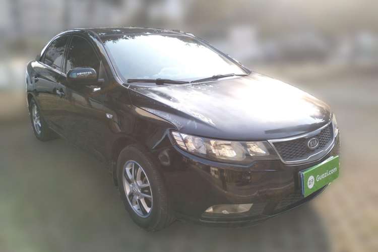 Used Kia Forte 2011 1.6L MT GL Front Right 45 Deg