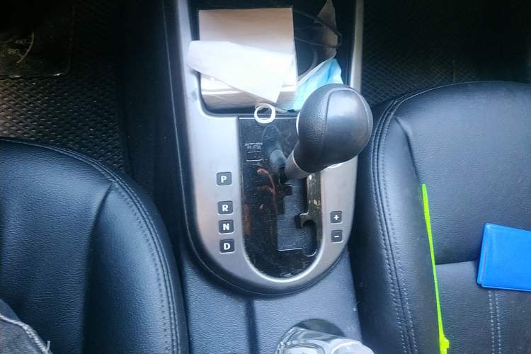 Used Kia Forte 2011 1.6L AT GL Gear Lever
