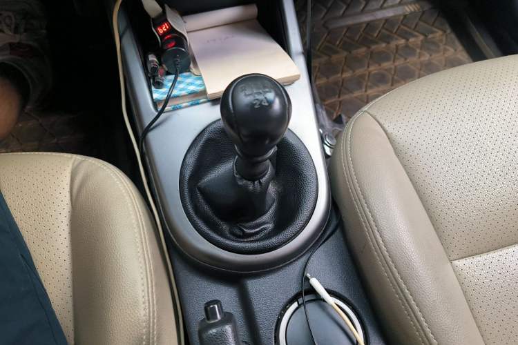 Used Kia Forte 2011 1.6L MT GL Gear Lever