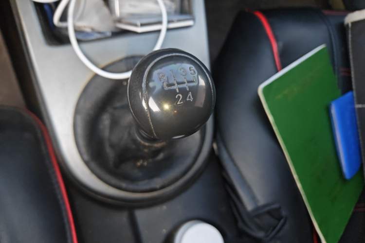 Used Kia Forte 2011 1.6L MT GL Gear Lever