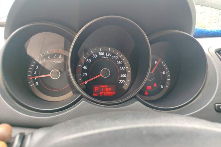 Used Kia Forte 2011 1.6L AT GL Instrument Cluster
